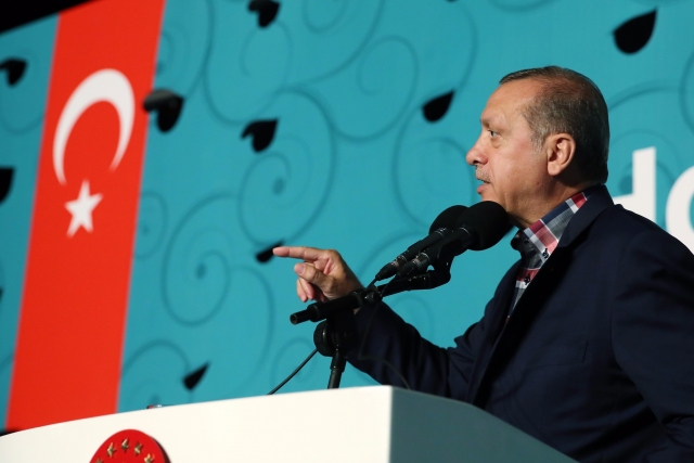 "İsrail'de atacağımız adımlarda muhatabımız Gazzeli kardeşlerimizdir"