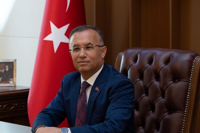 Vali Kemal Çeber’den 29 Ekim Cumhuriyet Bayramı Mesajı