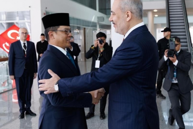 Dışişleri Bakanı Fidan, Endonezyalı mevkidaşı Sugiono ile görüştü