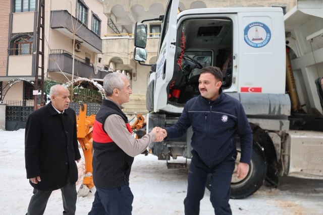 ŞAHİNBEY BELEDİYESİ EKİPLERİ 7/24 SAHADA