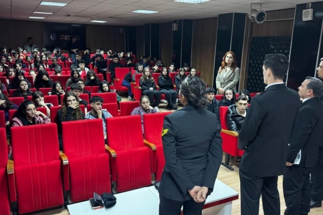 Gaziantep'te öğrencilere jandarma mesleği tanıtıldı