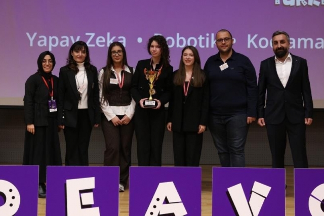 SANKO Okulları Codeavour 7.0 yarışmasında dünya finallerine gidiyor