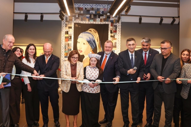 HOLLANDA İLE TÜRKİYE ARASINDAKİ 400 YILLIK BAĞ GAZİANTEP’TE SERGİLENİYOR