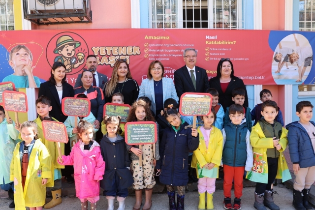 BAŞKAN ŞAHİN, “ŞEHRİM OKULUM” PROJESİ KAPSAMINDA VELİLERLE BULUŞTU