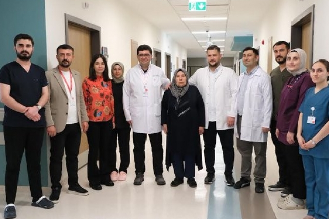 Gaziantep Şehir Hastanesi’nde bir ilk: Ağrı pili tedavisi uygulandı