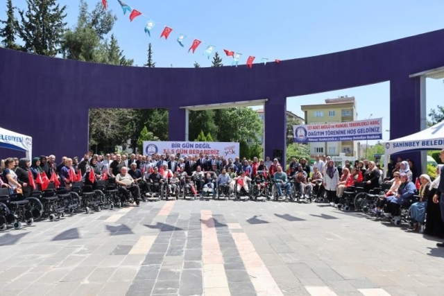 Şahinbey Belediyesi 5 bin engellinin ‘eli ayağı' oldu