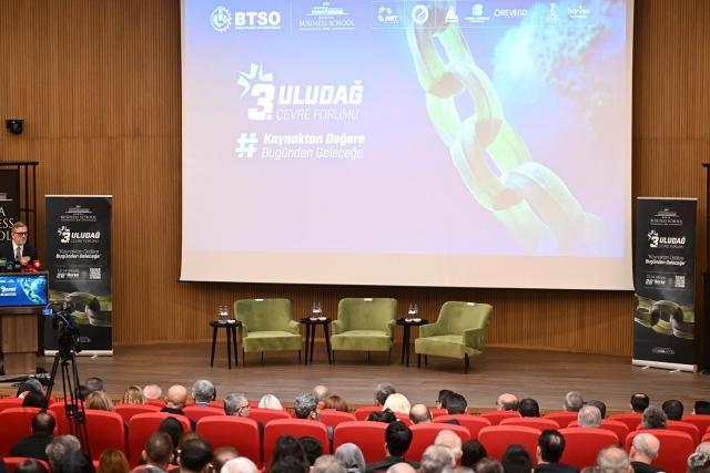 Bursa Ticaret ve Sanayi Odası AB Uyum ve Yeşil Mutabakat Konseyi öncülüğünde düzenlenen 3. Uludağ Çevre Forumu Bursa Business School’da başladı.