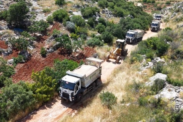 Şehitkamil'de arazi yolları açma çalışmaları sürüyor
