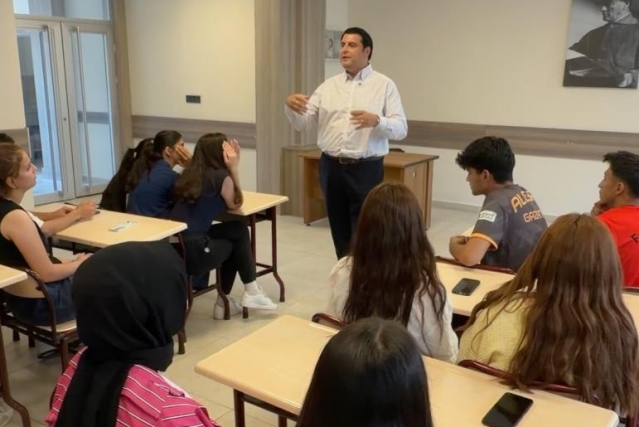 Yılmaz’dan YKS’ye girecek öğrencilere moral ve destek mesajı