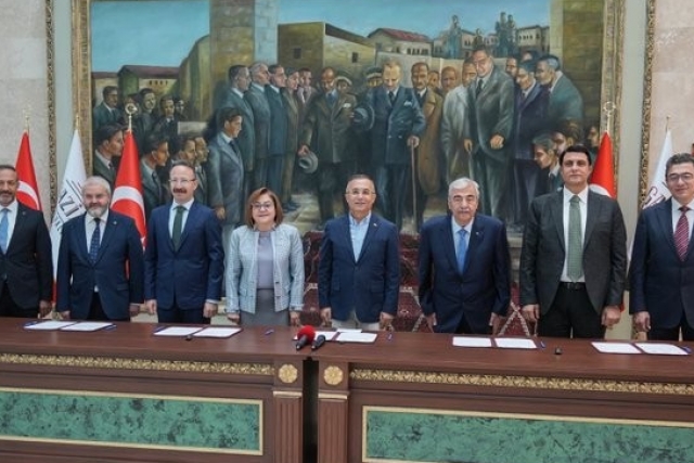İMZALAR KUR’AN KURSU İÇİN ATILDI BAŞKAN YILMAZ’A TEŞEKKÜR
