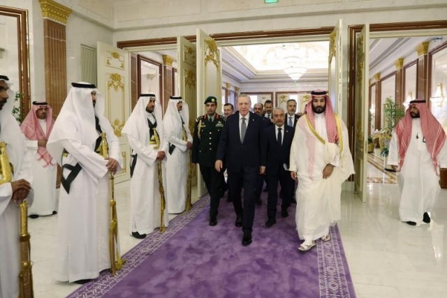 Cumhurbaşkanı Erdoğan, Suudi Arabistan Veliaht Prensi Selman ile görüştü