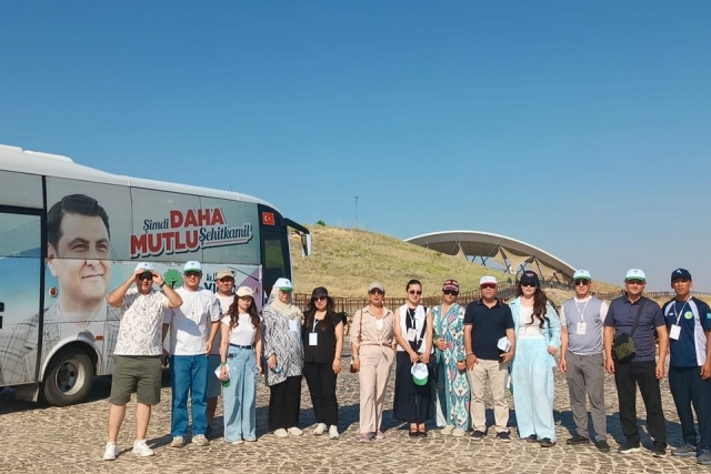 Şehitkamil’den arkeoloji öğrencilerine Göbeklitepe ziyareti.