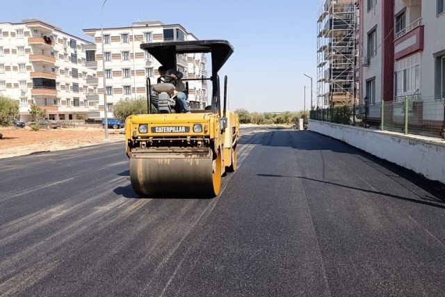 “Sıcak hava ve asfaltın yüksek ısısı onları durduramıyor!”