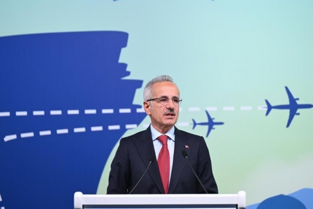 Uraloğlu: Uçuşlar Anlık Takip Edilebiliyor