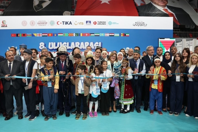 Gaziantep’te Türk Dünyası Gençleri Buluştu