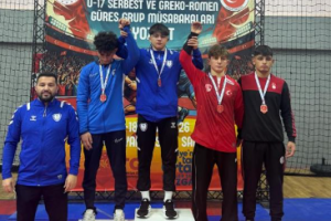 Şahinbey Belediye Spor, U17 güreşte grup şampiyonu