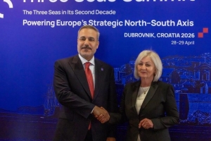 Dışişleri Bakanı Fidan, Bosna-Hersek Bakanlar Konseyi Başkanı Kristo ile bir araya geldi