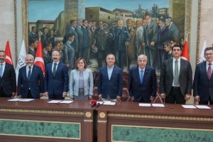 İMZALAR KUR’AN KURSU İÇİN ATILDI BAŞKAN YILMAZ’A TEŞEKKÜR