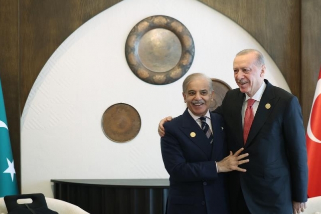 Cumhurbaşkanı Erdoğan, Pakistan Başbakanı Şerif ile görüştü