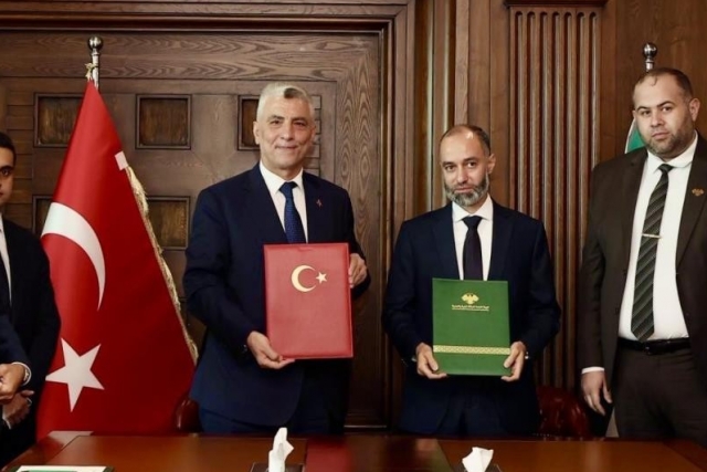 Ticaret Bakanı Bolat: "Cilvegözü ve Öncüpınar Gümrük Kapılarında transit ticarette 24 saat geçiş serbestleşecek"