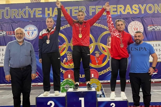 GAÜN’LÜ SPORCULARDAN TÜRKİYE ŞAMPİYONLUĞU