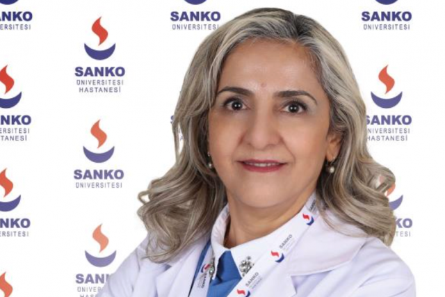 Cilt lekeleri en sık güneş hasarına bağlı nedenlerle görülür