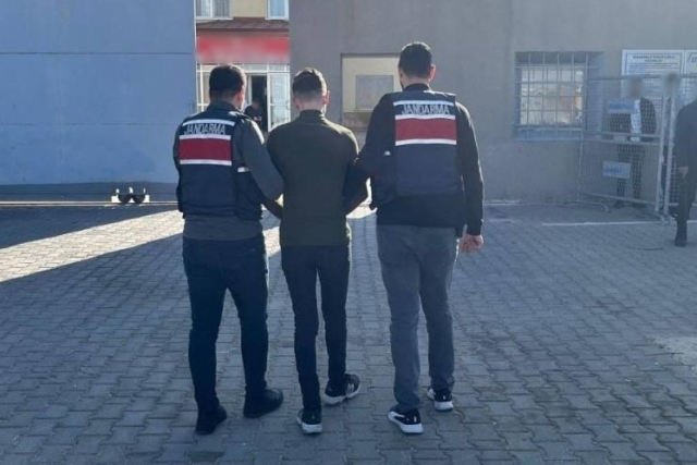 Hırsızlık suçundan kesinleşmiş cezayla aranan şahıs yakalandı