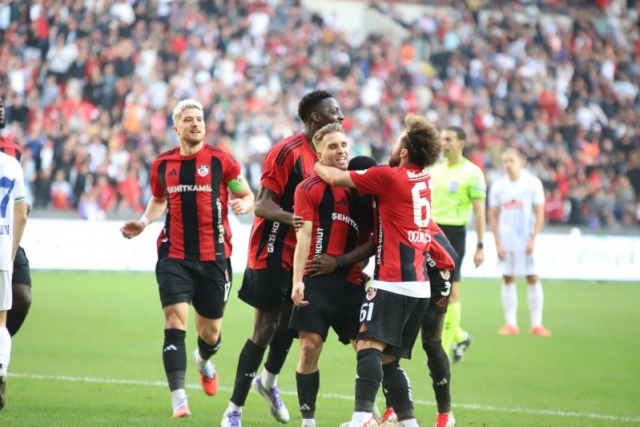 Trendyol Süper Lig: Gaziantep FK: 2 - Çaykur Rizespor: 2 (Maç sonucu)