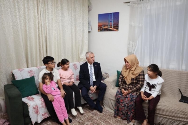 Başkan Tahmazoğlu'ndan aile ve esnaf ziyaretleri
