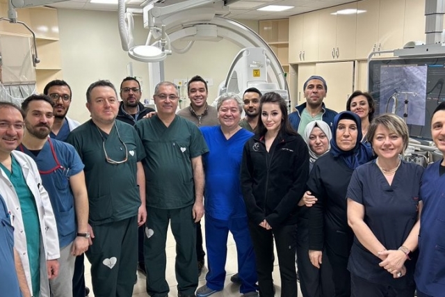 GAÜN Hastanesi’nde Bölge İçin Bir İlk: Ameliyatsız Mitral Kapak Tamiri