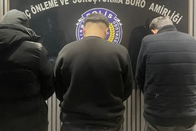 Şahinbey’de Ruhsatsız Silah ve Uyuşturucu Operasyonu: 3 Gözaltı