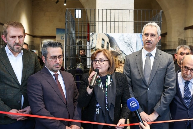 Gaziantep Kent Konseyi, “Asrın Felaketi”nin 3. Yılı Fotoğraf Sergisi açıldı