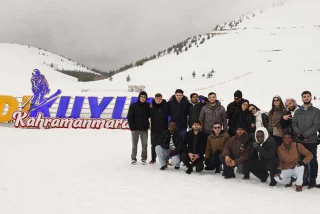 GİBTÜ Uluslararası Öğrencileri Yedikuyular 'da karın keyfini çıkardı