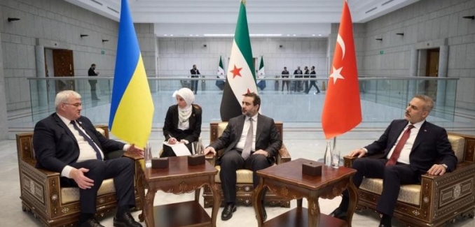 Dışişleri Bakanı Fidan, Suriyeli ve Ukraynalı mevkidaşları ile üçlü görüşme gerçekleştirdi