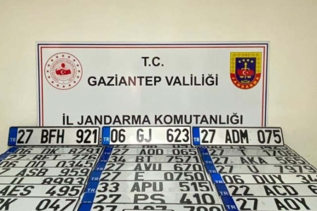 Gaziantep'te 27 adet sahte plaka ele geçirildi: 2 gözaltı