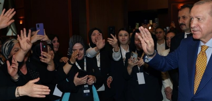 Cumhurbaşkanı Erdoğan: "Ailevi değerlerin muhafazasını bir milli güvenlik ve beka meselesi olarak görüyoruz"