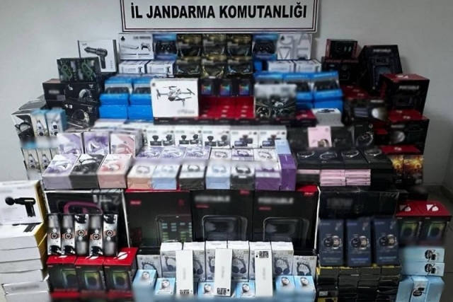 Gaziantep'te 3 milyon TL değerinde kaçak malzeme ele geçirildi: 1 gözaltı