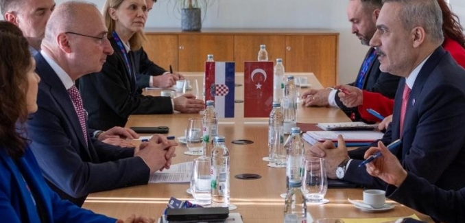 Dışişleri Bakanı Fidan, Hırvat mevkidaşı Grlic-Radman ile bir araya geldi