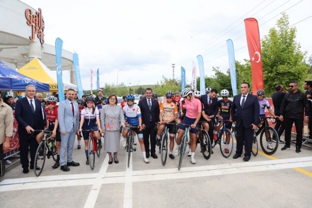 GAZİANTEP’TE TÜRKİYE YOL YARIŞI HEYECANI BAŞLADI