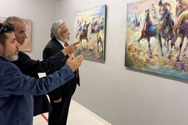 AZERBAYCANLI RESSAM VAHİD NOVRUZOV SANKO SANAT GALERİSİ’NDE SERGİ AÇTI