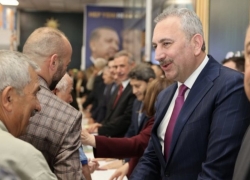 Ak Parti Gaziantep’te Tarihi Bayramlaşma İzdihamı, Tıpkı 2002 Ruhu Gibi