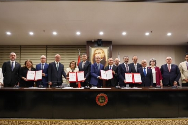Özvar’dan GİBTÜ’ye “Diş Hekimliği Fakültesi” müjdesi