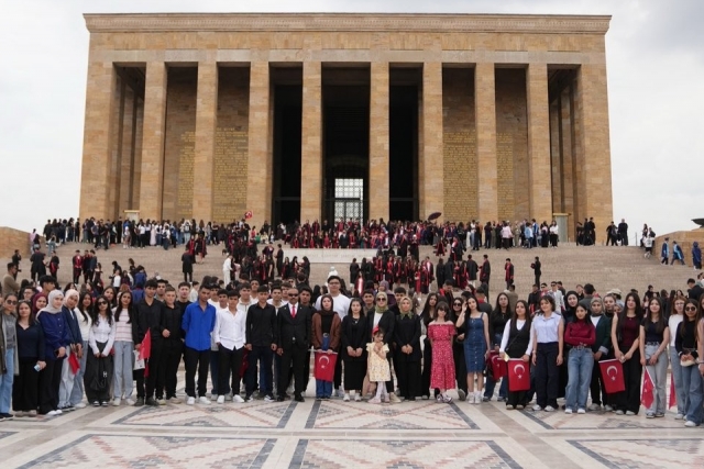 ŞEHİTKAMİL’İN GENÇLERİ ANKARA’YA ÇIKARMA YAPTI