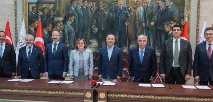 İMZALAR KUR’AN KURSU İÇİN ATILDI BAŞKAN YILMAZ’A TEŞEKKÜR