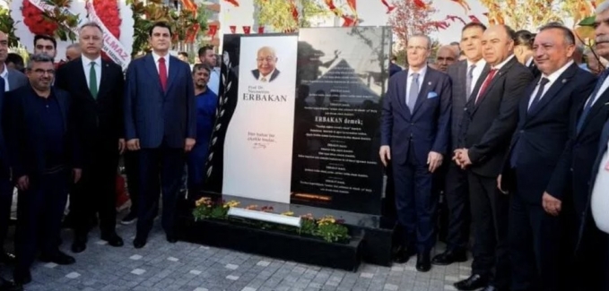 Başkan Yılmaz'dan Erbakan'a Vefa: İsmi Şehitkamil'de Yaşayacak