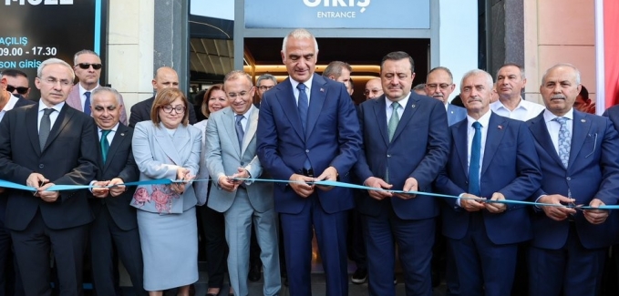 BAKAN ERSOY’UN KATILIMIYLA DİJİTAL SANAT MÜZESİ AÇILDI