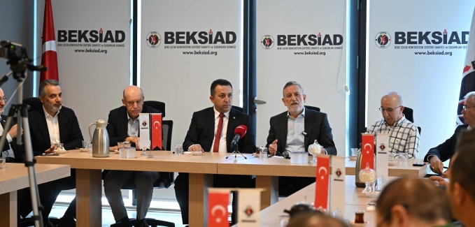 Başkan İbrahim Burkay BEKSİAD Üyeleriyle Bir Araya Geldi