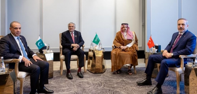 Bakan Fidan, Türkiye-Mısır-Pakistan-Suudi Arabistan Dışişleri Bakanları Toplantısı'na katıldı