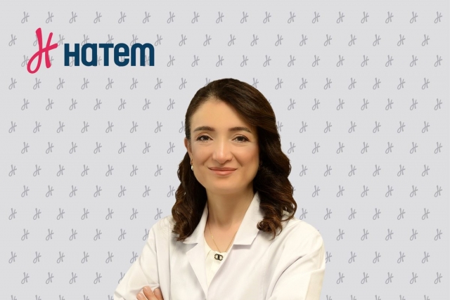 Hamileler, doktor onayıyla hijyenik deniz ve havuzlarda güvenle yüzebilir.