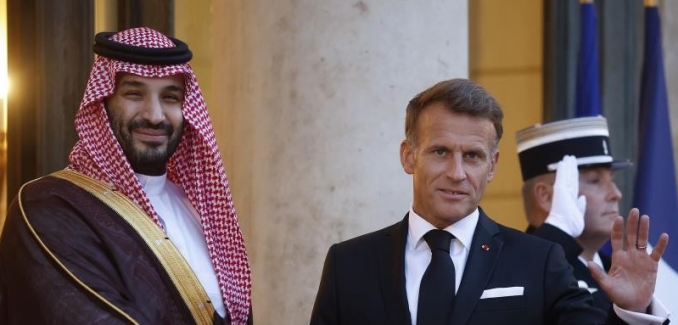Macron, Suudi Arabistan Veliaht Prensi Selman ile Paris’te bir araya geldi